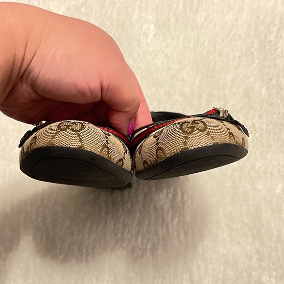 Authentic Gucci Flats - Picture 6 of 8